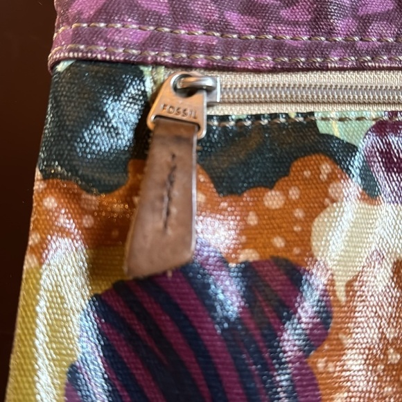 Fossil Key Per Slick Canvas & Regular Canvas Trees Landscape Crossbody Bag - Picture 3 of 7